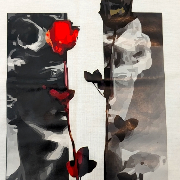 T-shirt size medium - Picture 2 of 3